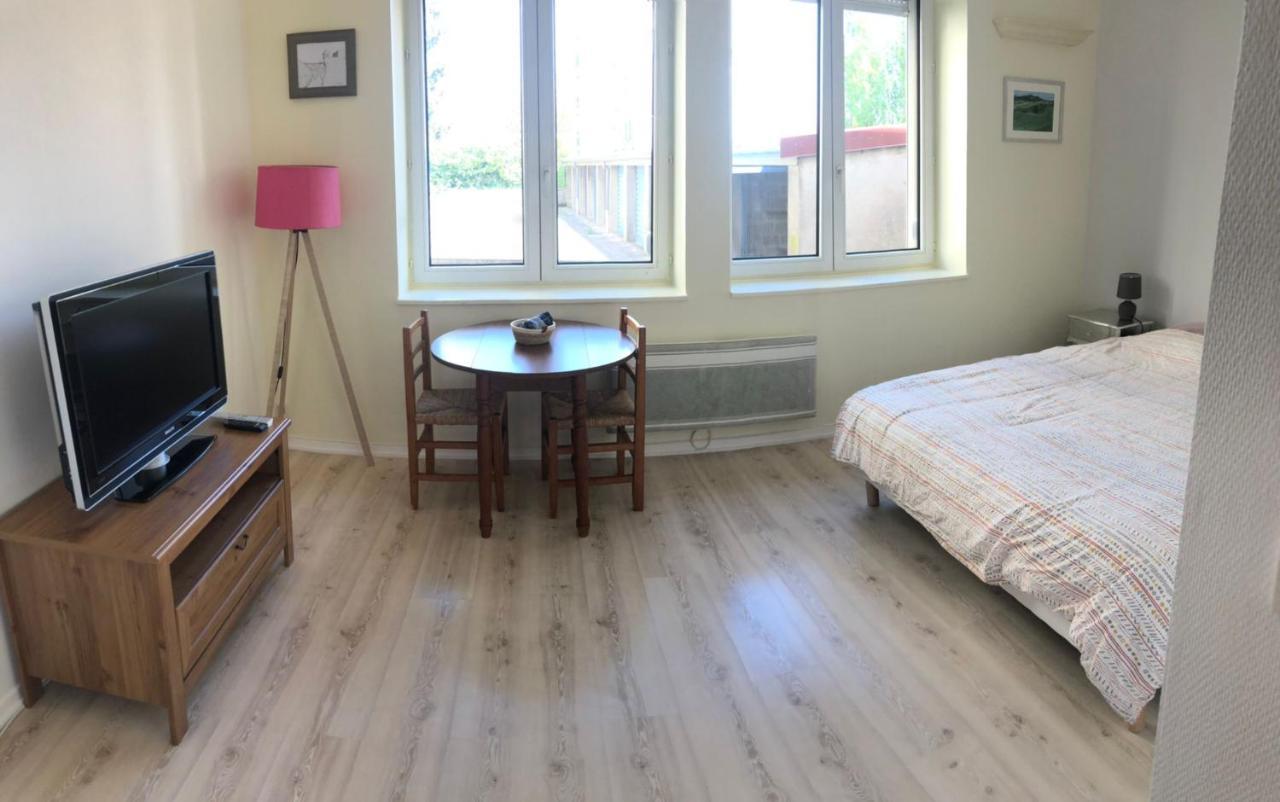 Le Comtois, Studio Au Calme Proche De La Gare Besançon Zewnętrze zdjęcie